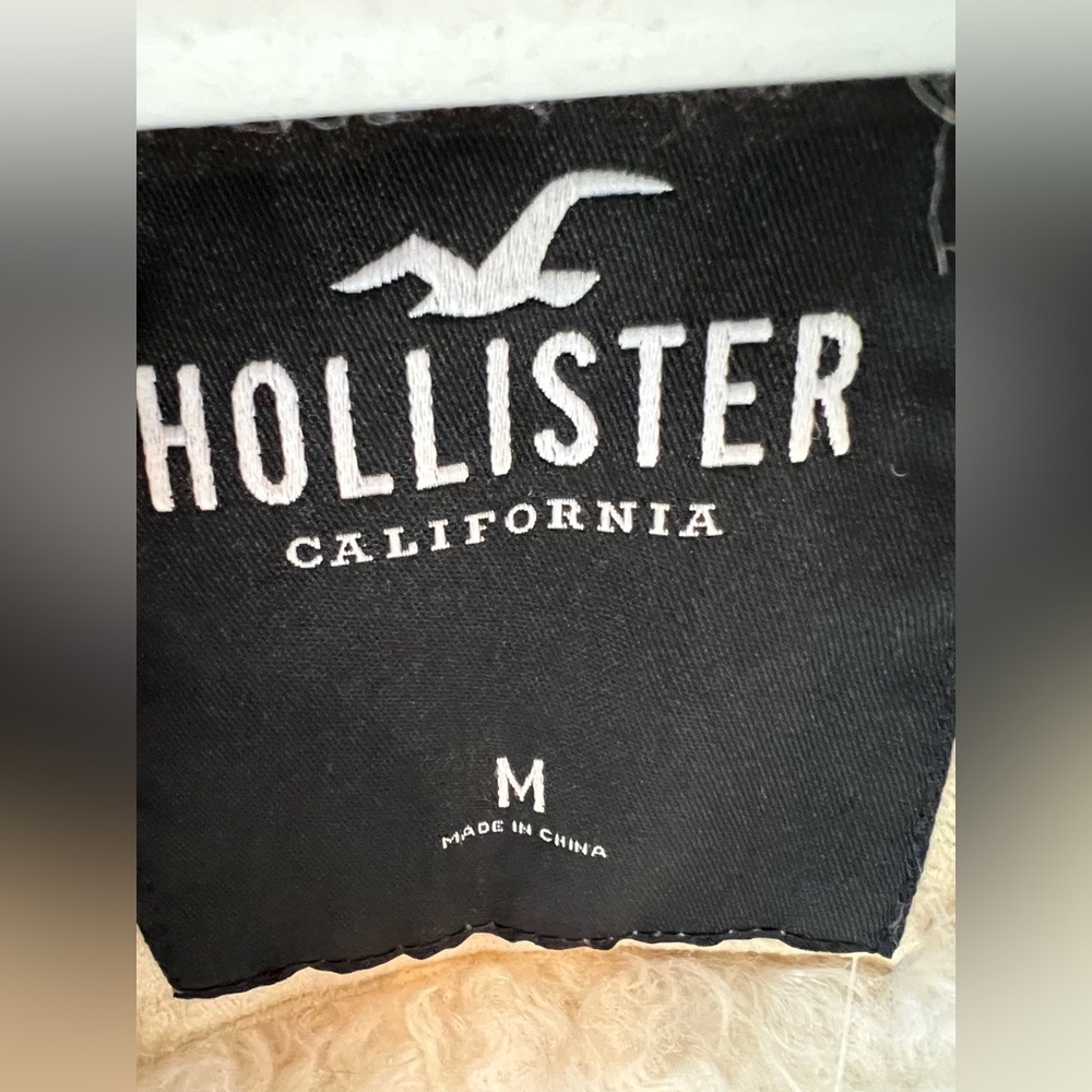Hollister Faux Suede Shearling Vest - Medium (NWT) - Picture 3 of 5